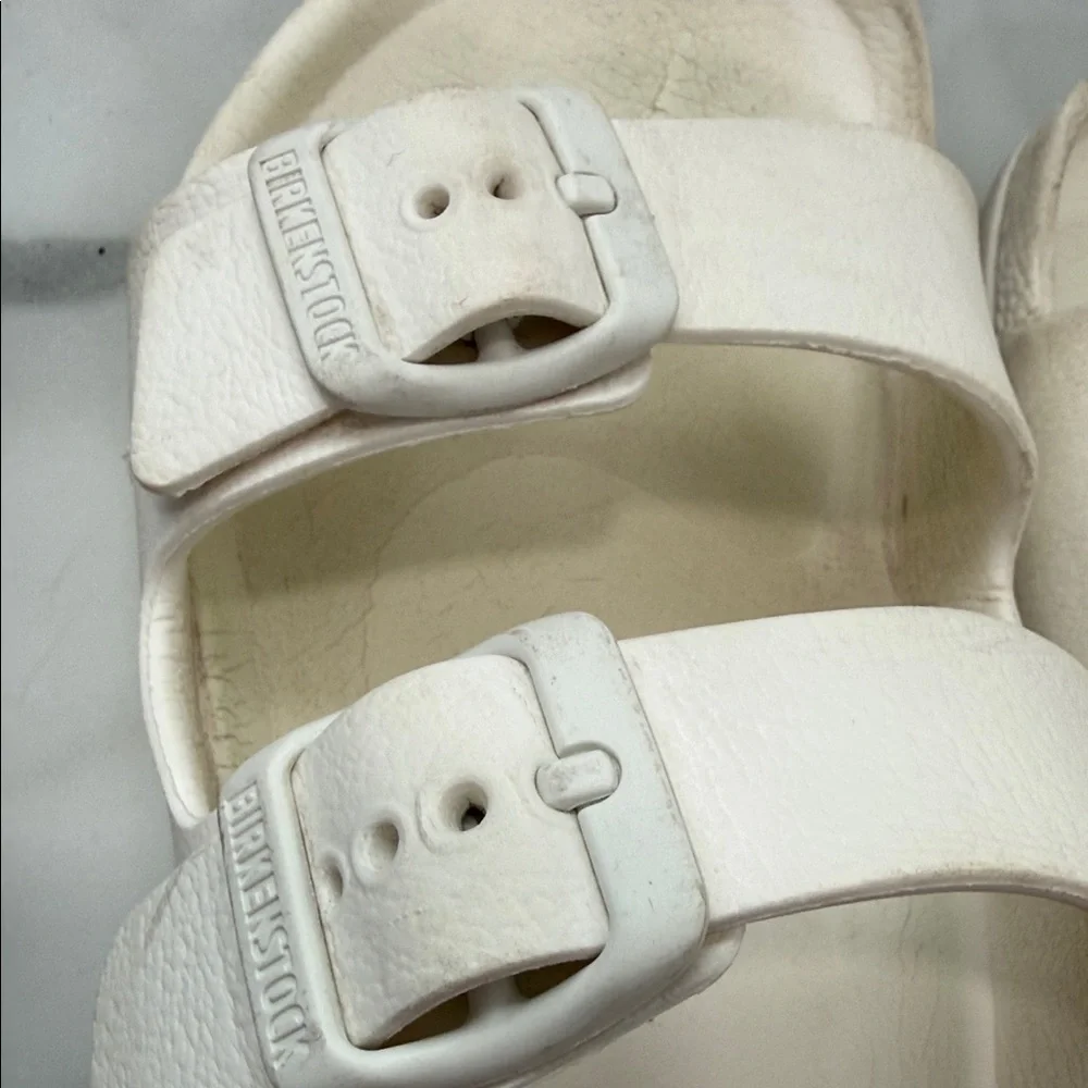 Birkenstock Arizona Essentials EVA in white Kids size 31